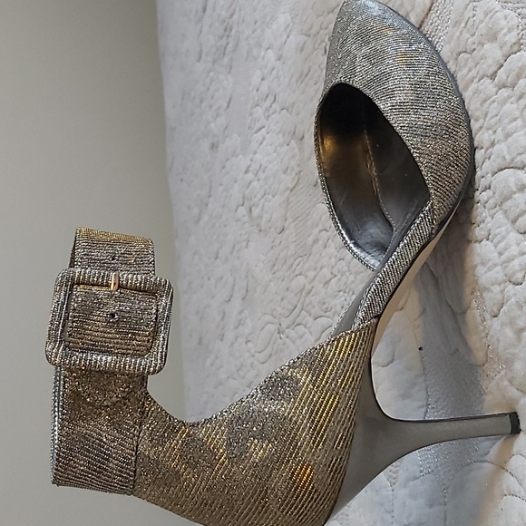 Audrey Brooke pumps size 10 - Picture 2 of 5